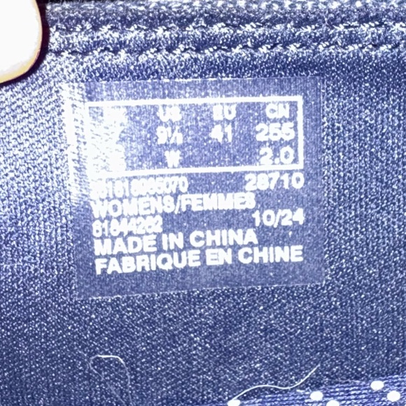 Clarks Blue and White Flats Sporty Slip-On. Size 9.5 - Picture 5 of 5